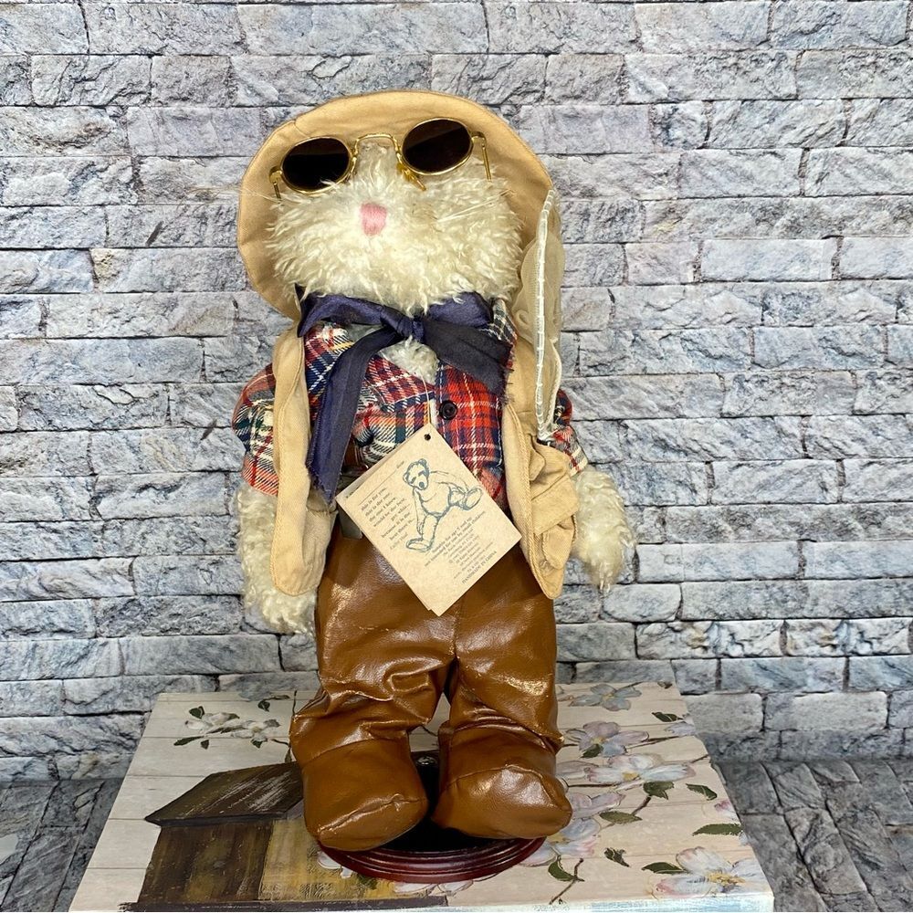 Fisherman Cat Sutffed Animal Collectible with Stand J.B.Bean & Assoc.